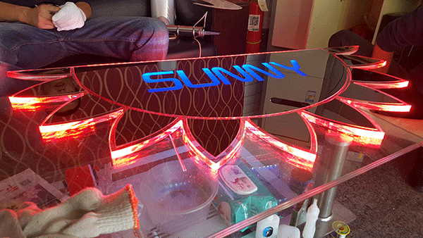 高檔亞克力發(fā)光標(biāo)識——濰坊廣告公司